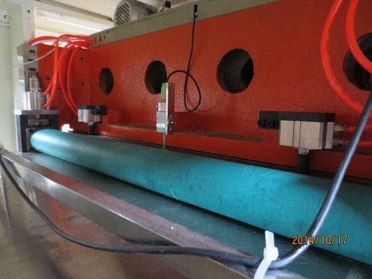 380 V التلقائي ورقة بكرة يموت آلة قطع 90 إلى 140 مرة / دقيقة المزود
